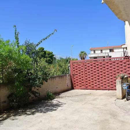 Vacanze Sicilia * Траппето